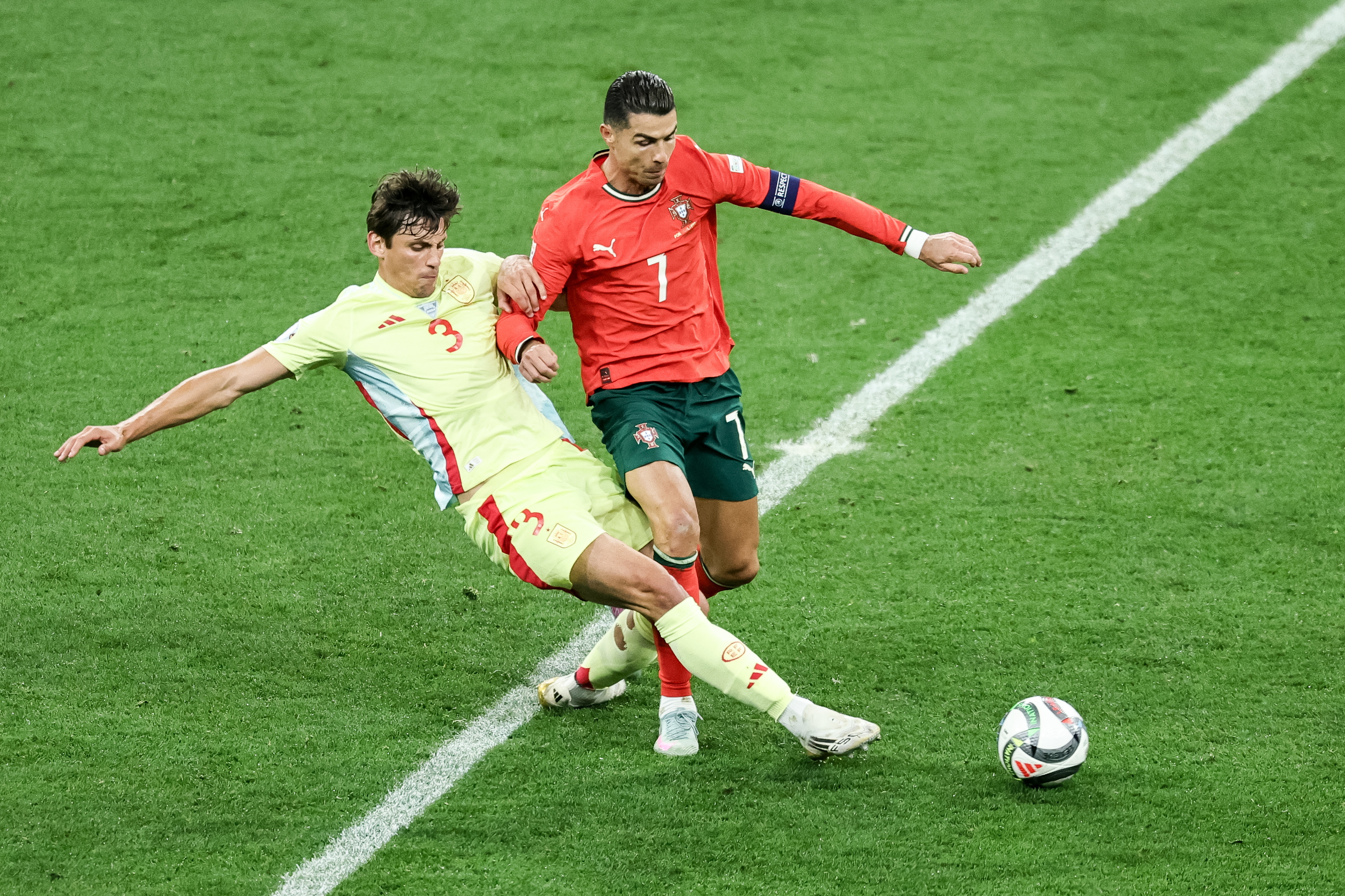 包含国际足球比赛中一支球队实现大逆转的词条