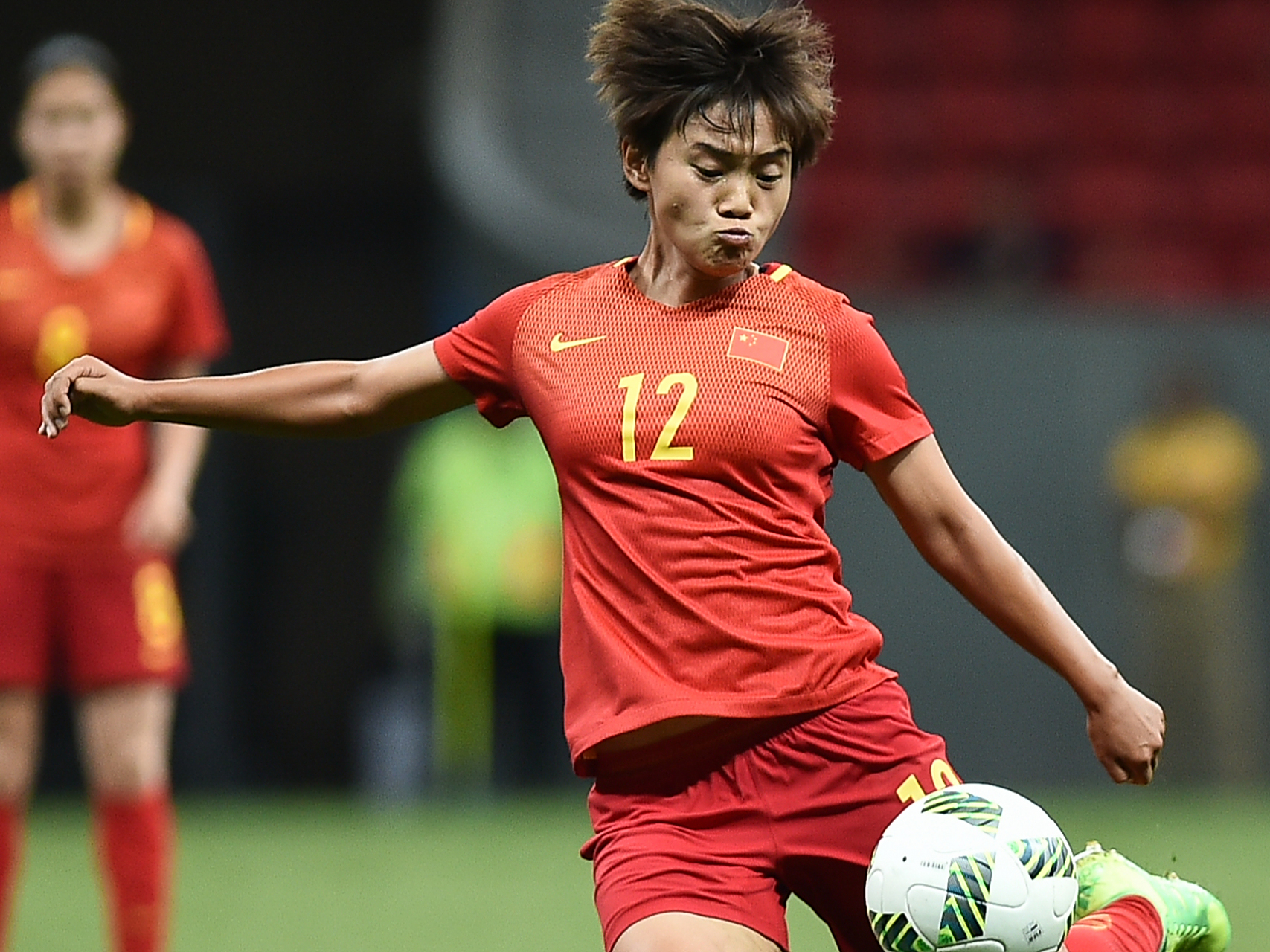 创造奇迹：中国女足队员在比赛中表现出色！的简单介绍