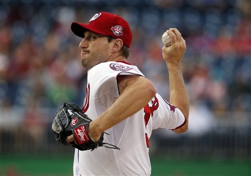 包含瑞典国家队先失一球成功逆转，夺得关键胜利的词条