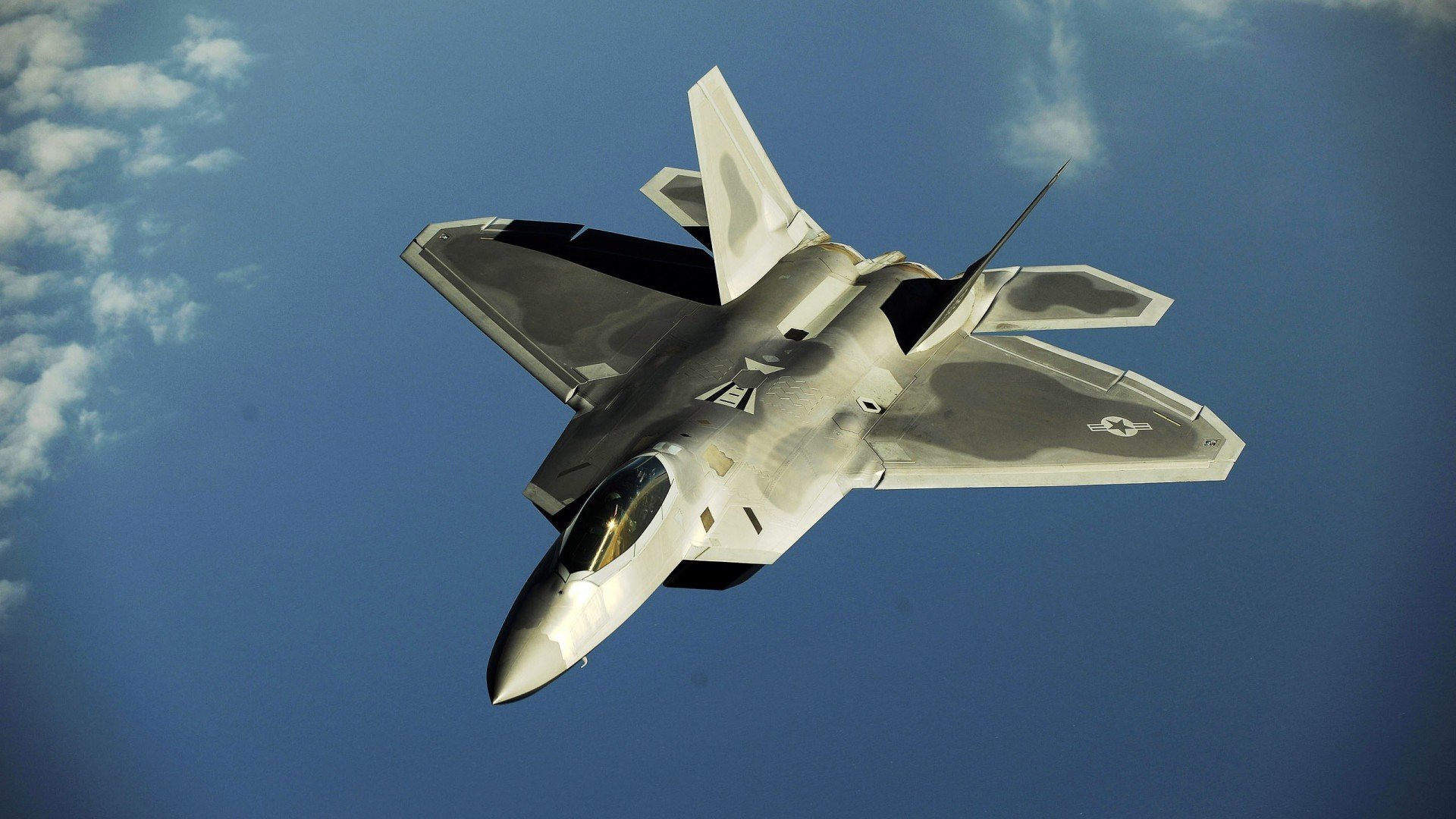 当东方晨曦映照西方纪录，利拉德之夜与深圳队的跨洋对话