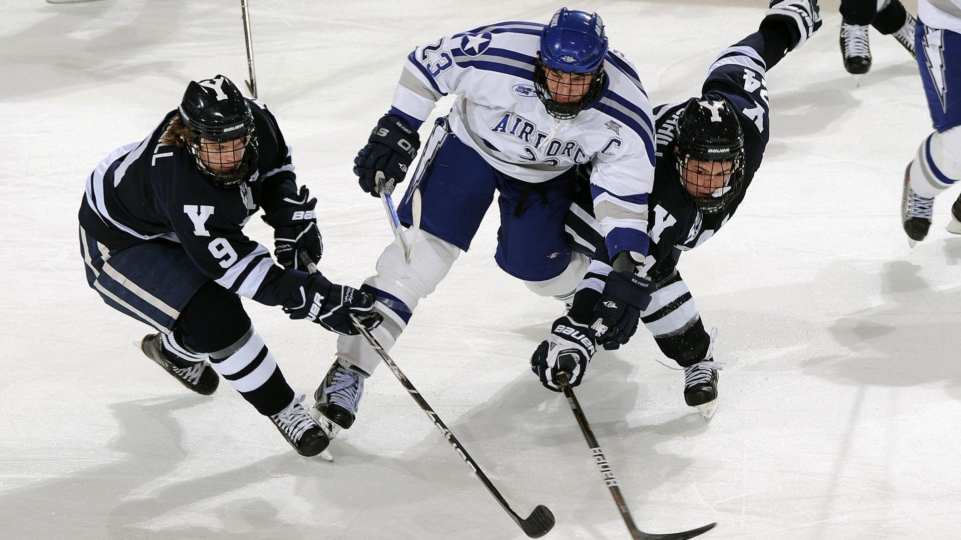 阿拉巴爆发,法国决胜局带走卡塔尔,一场战术与意志的较量