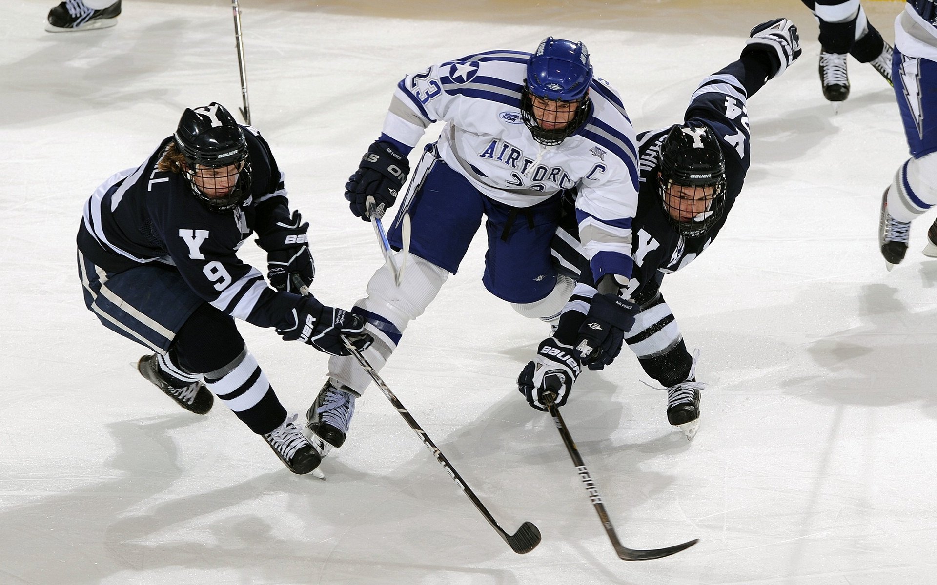 阿劳霍化身进攻利刃,喀麦隆式狂飙撕裂塞维利亚防线