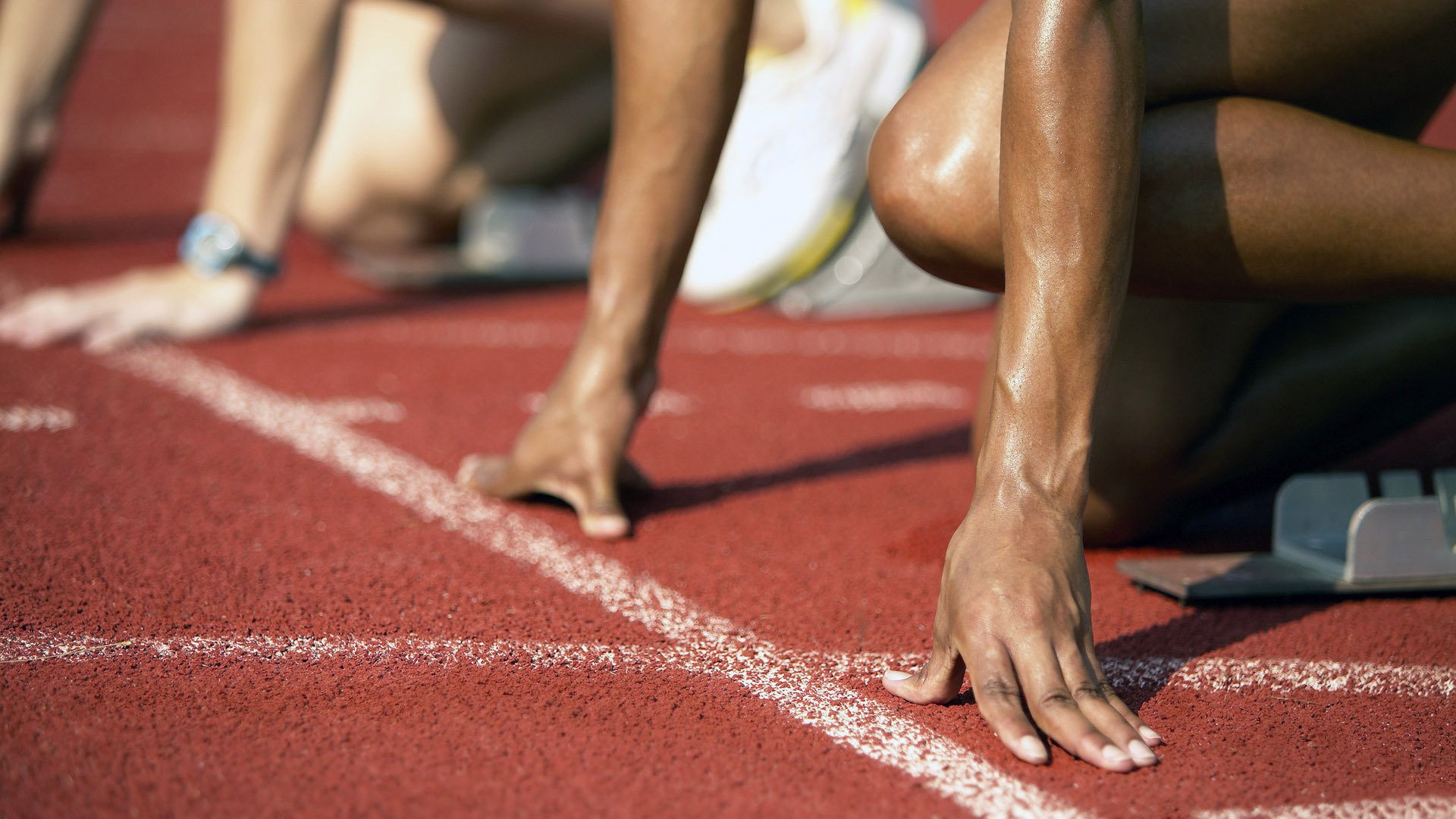 赛道上的交响指挥家，范弗利特如何以节奏掌控F1年度争冠之夜